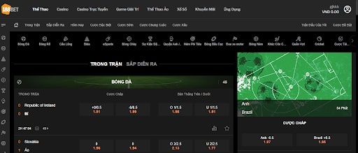 Cược trực tuyến vừa theo dõi trận đấu vừa theo dõi tỷ lệ kèo thay đổi.